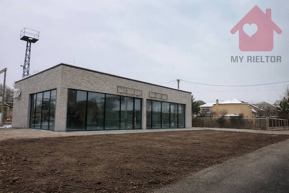 Оренда приміщення вільного призначення на Восьмого Березня поверх - 1/1 Ужгород - фото 1