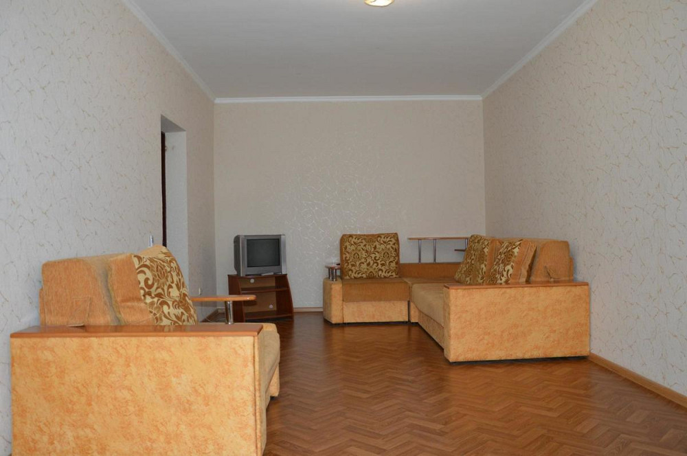 Оренда Квартира 2-кімнатна, 17/25 поверх на Харьковское шоссе, 19а Київ - фото 3