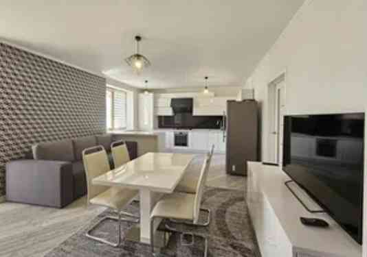 Продаж Квартира 4-кімнатна, 9/9 поверх на Європейська Вовчинець