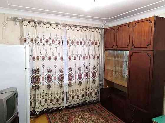 Оренда Квартира 3-кімнатна, 1/5 поверх на ул. Дегтярёвская Київ