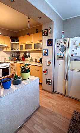 Продаж Квартира 2-кімнатна, 12/16 поверх на Героїв Космосу вул., д. 15 Киев