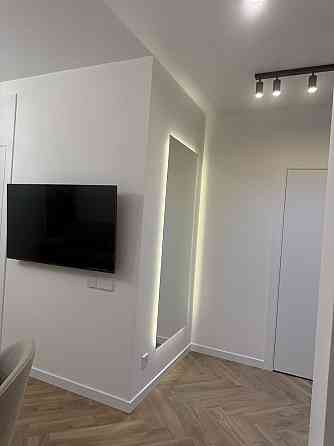 Продаж Квартира 2-кімнатна, 5/25 поверх на Воскресенська вул., д. 2а Kiev