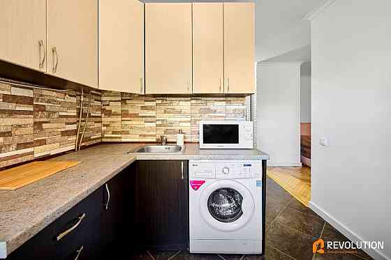 Оренда Квартира 1-кімнатна, 3/5 поверх на Макіївська, 6 Київ