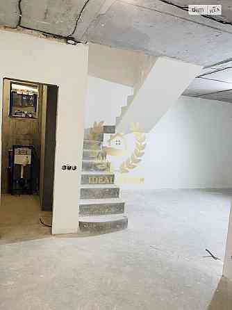 Продаж Квартира 5-кімнатна на Центральная ул., 38А Гора