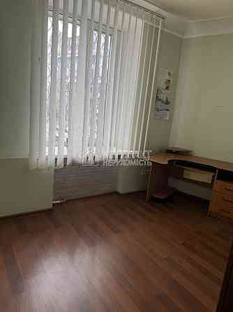 Продаж Квартира 3-кімнатна, 1/7 поверх на вул. Павлівський майдан Харків