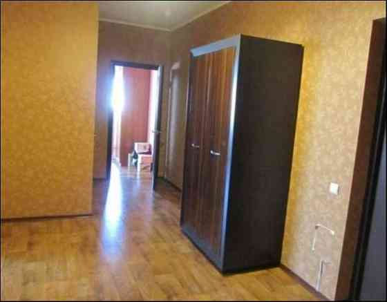 Оренда Квартира 2-кімнатна, 10/22 поверх на ул. Урловская Київ