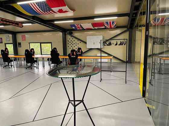 Оренда офісне приміщення на улица Садовая, д.132 приміщень - 3, поверх - 3/3 Киев