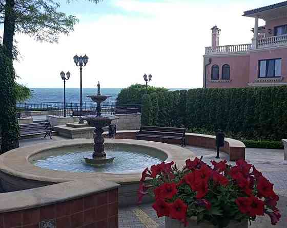 Продаётся 3х этажная Шикарная Вилла, на Золотом берегу!Фонтан! Odessa