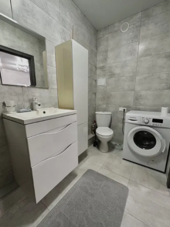 Продаж Квартира 2-кімнатна, 19/19 поверх на Жемчужная улица Одеса