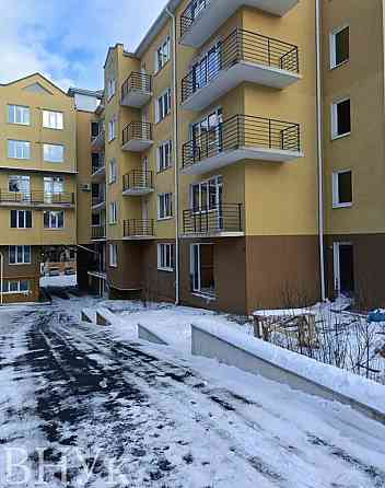 Продаж Квартира 2-кімнатна, 3/5 поверх на Українська Чернівці