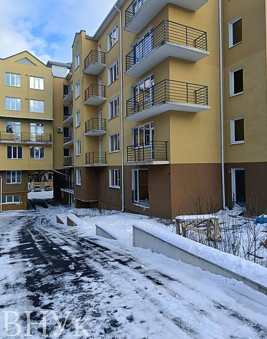 Продаж Квартира 2-кімнатна, 3/5 поверх на Українська Чернівці - фото 1