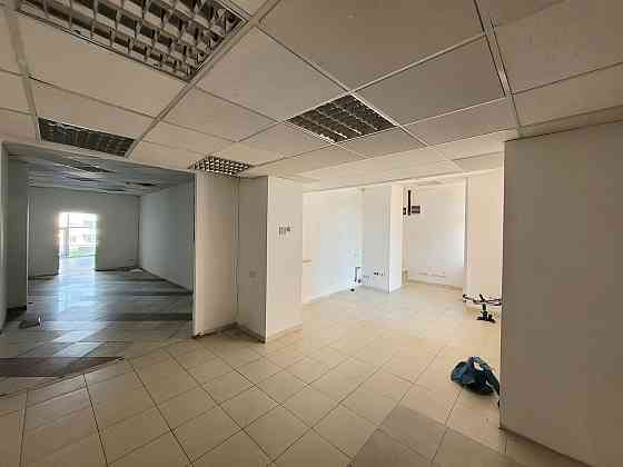 Продаж приміщення вільного призначення на вул. Незалежності поверх - 2/3 Ivano-Frankivs'k