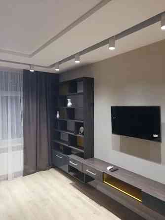 Оренда Квартира 1-кімнатна, 1/9 поверх на ул. Практичная Киев