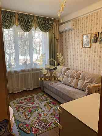 Продаж Квартира 2-кімнатна, 1/5 поверх на Волынская ул., 8 Київ