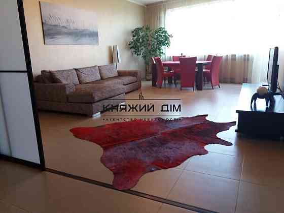 Оренда Квартира 3-кімнатна, 7/26 поверх на Старонаводницкая ул. Київ