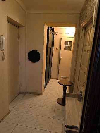 Продаж Квартира 3-кімнатна, 4/9 поверх на Безручко Марка вул., д. 27/3 Київ