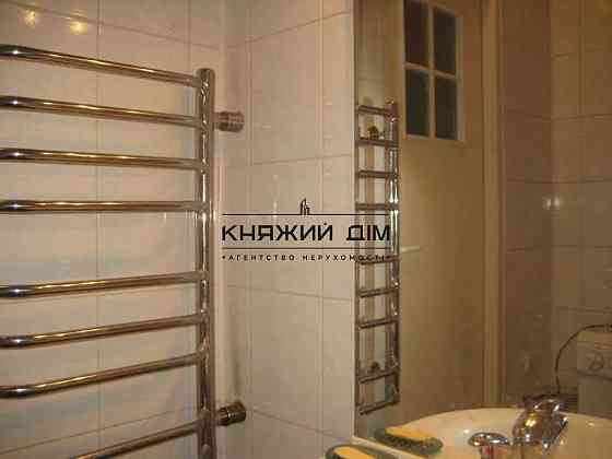 Продаж 4к Квартира 102 кв.м Ревуцкого ул. Київ