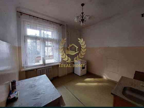 Продам 2-х кім. квартиру в серці Києва вул. Є. Чикаленка (Пушкінська) Київ