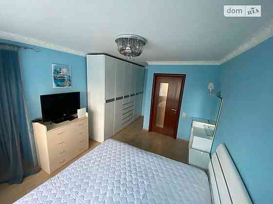 Оренда Квартира 3-кімнатна, 7/9 поверх на ул. Елены Телиги Киев