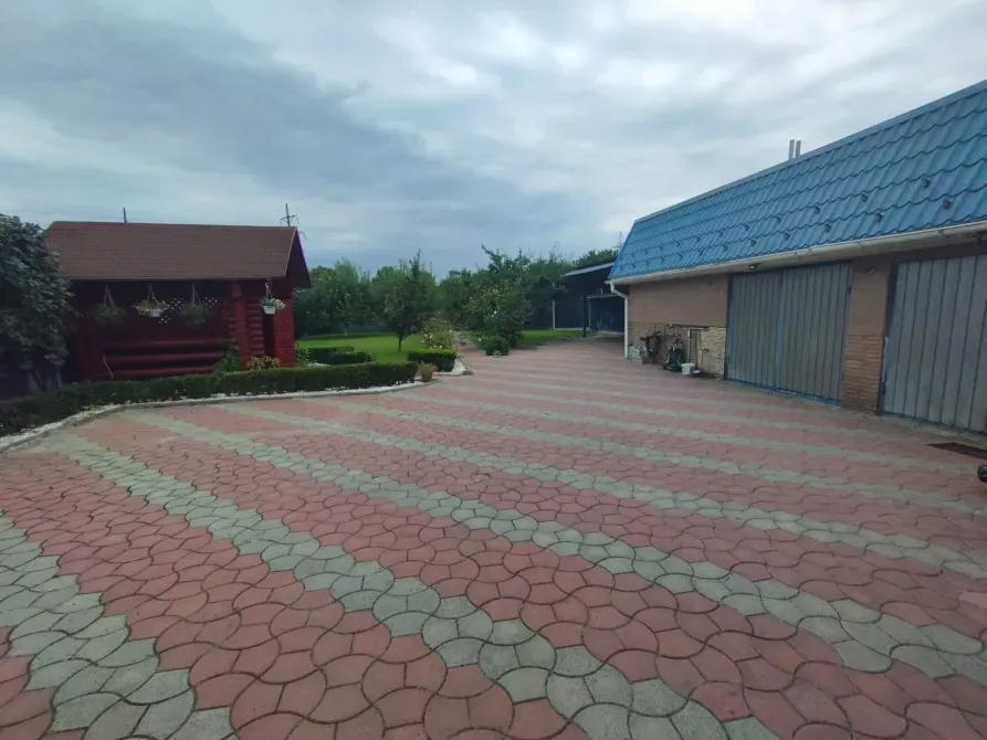 Продаж 3-поверховий Будинок з ділянкою 14 сот 160 кв.м 4 кімн. на Центральна Сторожниця - фото 2