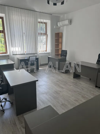 Оренда офісне приміщення на Воздвиженська вул., 48 приміщень - 3, поверх - 3/5 Київ