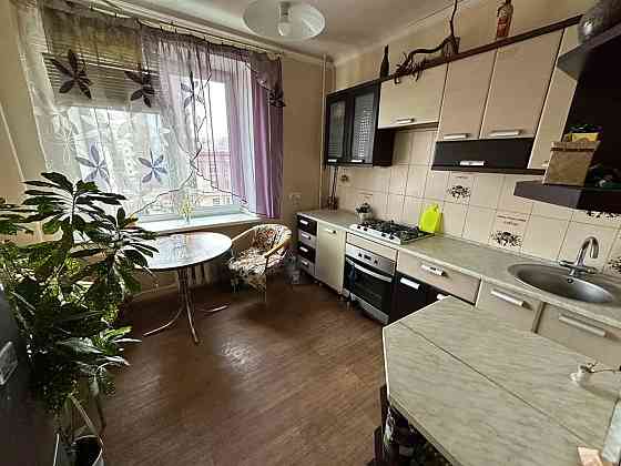 Продаж Квартира 3-кімнатна, 7/9 поверх на Вернандского, 33 В Дніпро