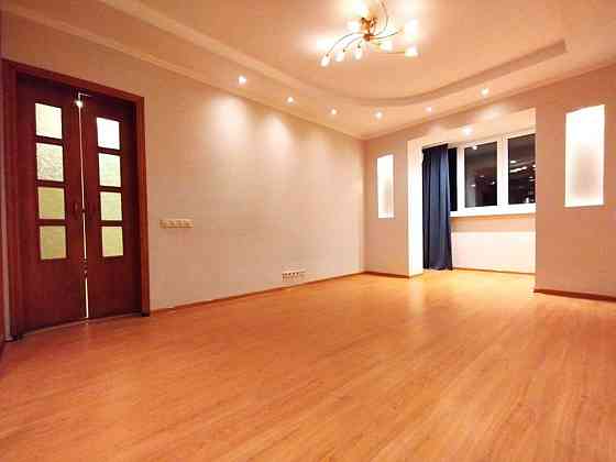 Продаж Квартира 3-кімнатна, 9/16 поверх на Вірменьска, 5А Kiev