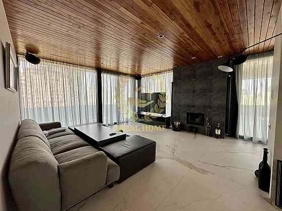 Продаж Квартира 4-кімнатна на Евгения Коновальца ул., 36Е Київ