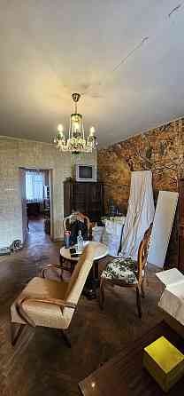 Продаж Квартира 3-кімнатна, 3/9 поверх на Лесі Українки вул., д. 24 Kiev