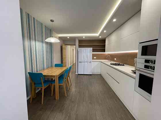 Продаж Квартира 2-кімнатна, 7/12 поверх на Антоновича, 36Д Dnipro