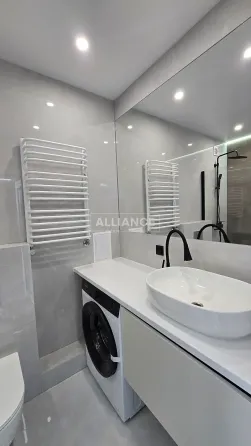 Продаж 1к Квартира 44.5 кв.м Височана Івано-Франківськ