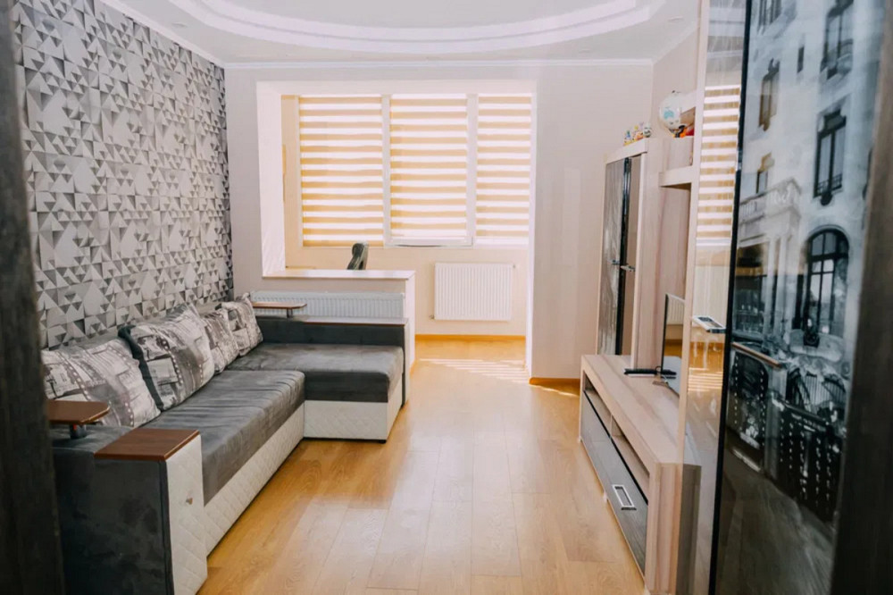 Продаж Квартира 3-кімнатна, 2/9 поверх на вул. Довга Івано-Франківськ - фото 2