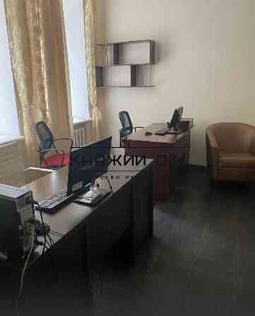 Оренда офісне приміщення на Десятинная ул. поверх - 1/5 Київ