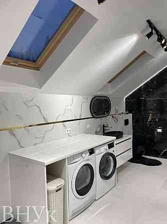 Продаж Квартира 4-кімнатна Тернопіль