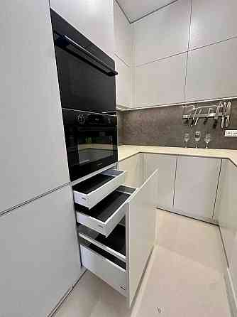 Продаж Квартира 2-кімнатна, 21/25 поверх на Гмирі Бориса вул., д. 14А Киев