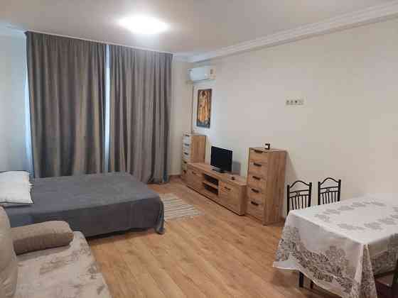 Продаж Квартира 1-кімнатна, 1/6 поверх на Дмитра Луценка вул., д. 10 Kiev