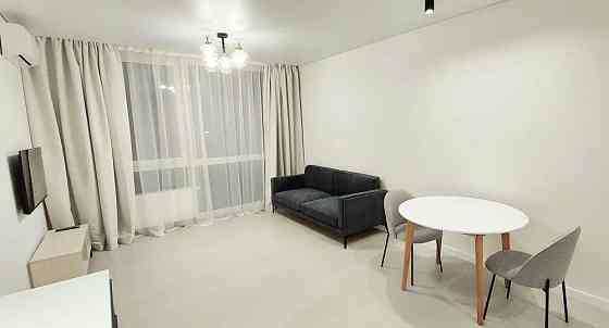 Оренда Квартира 1-кімнатна, 9/24 поверх на ул. Заречная Київ