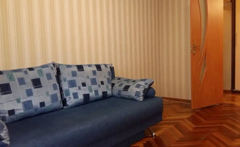 Продаж Квартира 2-кімнатна, 5/10 поверх на Малышева ул., 12 Дніпро - фото 4