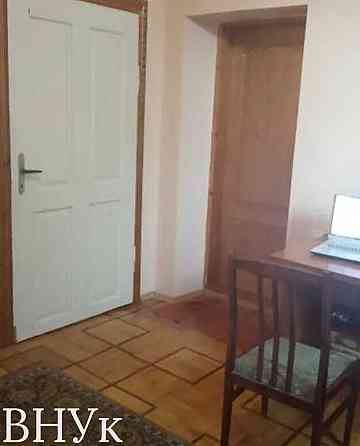 Продаж Квартира 2-кімнатна, 1/1 поверх на Олега Ольжича Чернівці