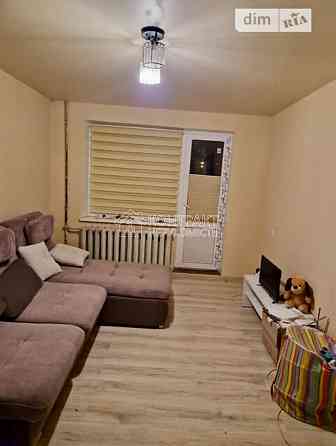 Продаж Квартира 2-кімнатна, 1/5 поверх на вул. Тракторобудівників Харків