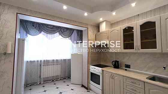 Оренда Квартира 2-кімнатна, 10/16 поверх на вул. Райдужна Київ