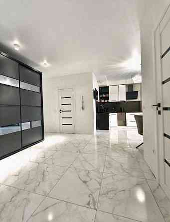 Продаж Квартира 2-кімнатна, 12/23 поверх на Жаботинского ул., 56а Odessa