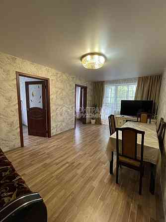 Продаж Квартира 4-кімнатна, 5/5 поверх на вул. Гвардійців Широнінців Харьков