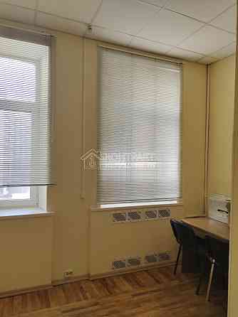 Продаж офісне приміщення на вул. Слюсарний приміщень - 5, поверх - 4/4 Харьков