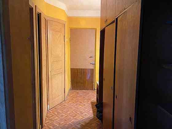 Продаж Квартира 3-кімнатна, 2/9 поверх на Вишгородська вул., д. 38 Київ