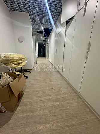 Оренда офісне приміщення на вул. Свободи приміщень - 2, поверх - 4/8 Kharkiv