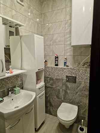 Продаж Квартира 2-кімнатна, 1/4 поверх на Метробудівська вул., 13/10 Київ