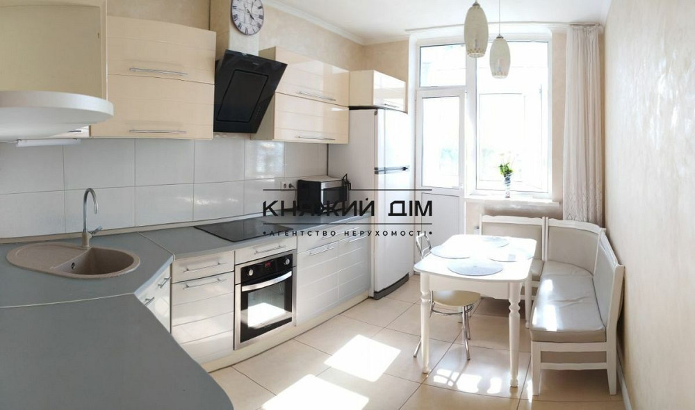 Оренда Квартира 1-кімнатна, 3/25 поверх на Бажана Николая просп. Киев - изображение 1