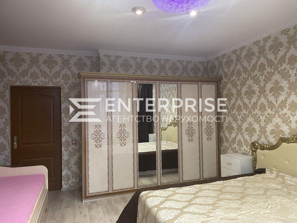 Продаж Квартира 1-кімнатна, 13/24 поверх на вул. Ушакова Николая Київ - фото 2