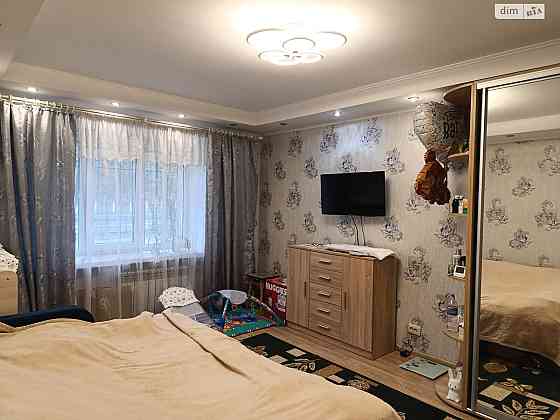 Продаж Квартира 1-кімнатна, 1/9 поверх на Кубанської України вул., д. 25/21 Kiev